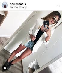 Prywatnie jest związany z pauliną procyk, którą poznał jeszcze za czasów gry w zagłębiu lubin. Krzysztof Piatek Juz Po Slubie Tak Prezentuje Sie Zona Napastnika Ac Milan Zdjecia Polskatimes Pl