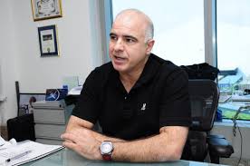 His net worth is in the billions !!! Christian Daes Desmiente Que Este Pensando En Comprar A Junior