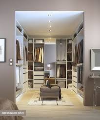 Idee Dressing Idee Dressing Par Castorama Caisson Darwin Pour Un Dressing De Reve Dressing En U Dressing Chambre Maison