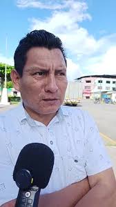 Gerente Municipal Ing. Eleuterio Adrian Advincula, brinda declaraciones  sobre la protesta que realizaron hoy en Aucayacu: "Me llegó un huevaso",  declaró.