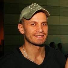 Ubio se poznati dizajner Alexander McQueen: Otišao najveći modni vizionar