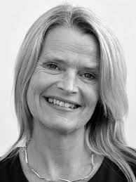 Elin Schmidt byder op til...