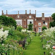 Ihm zu ehren feiert england ein jahr des gartens. Neue Romantische Gartenreisen In England Zu Besuch In Den Schonsten Garten Von London Bis Yorkshire Amazon De Birne Anja Bucher