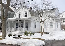 11 Pearl St, Wakefield, MA 01880