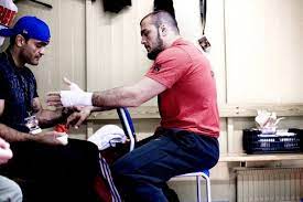 Il est actuellement a l'ufc. Meet Pioneer Arben Latifi Shootfighting Finn Fights And Training Ilir