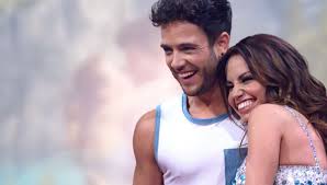 Sie dürfen heute abend auftreten. Let S Dance Star Christina Luft Es Gab Tage An Denen Ich Mich Heulend Ins Bett Gelegt Habe Bunte De