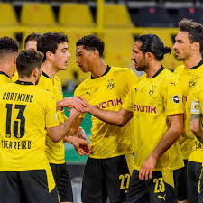 Wenn sie nach ergebnissen von anderen wettbewerben mit dem namen dfb pokal suchen, dann wählen sie bitte die sportart im menü oder die kategorie deutschland auf der linken seite. Dfb Pokal Halbfinale Borussia Dortmund Mit Historischem Ersten Durchgang