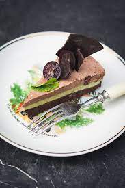 Nu doar mancaruri savuroase ci un mod de viata. Rawz Cofetarie Si Catering Raw Vegan Asociatia Veganilor Din Romania
