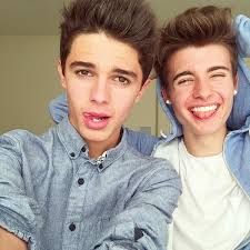 BRENT RIVERA (@BrentUniverse)