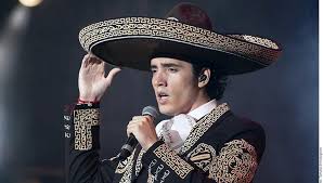 Contiene clásicos de la música latinoamericana y una versión especial del. Quien Es Alex Fernandez Hijo De El Potrillo Y Nieto De Chente