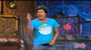 Él es uno de los las comediantes de la noche, aparece en el programa de televisión sopa colombia, en las películas todas para uno y malcriados, y en la obras de teatro como no sé si cortarme las venas o dejármelas largas. Los Comediantes De La Noche Alejandro Riano 15 De Junio Parte Final Youtube