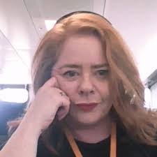 Eileen Valenti's Instagram, Twitter & Facebook