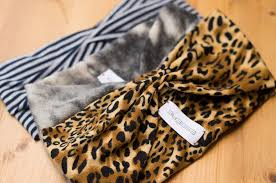 Nel produrre cravatte è la manifattura che conta, per fare la differenza deve … Essere Atelier Abiti Fatti A Mano Personalizzati Fascia Per Capelli