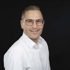 Mitarbeitende von licht & harmonie Glastüren GmbH