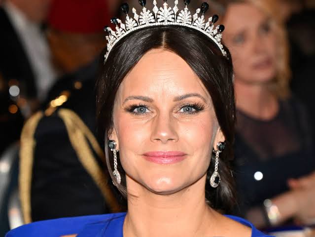 Prinsessan Sofia toppar listan igen – shoppade kläder för 1,4 miljoner |  Mode | Expressen