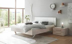 Ein holzbett schafft eine warme atmosphäre! Massivholz Bett Von Hasena Dormiente Modular