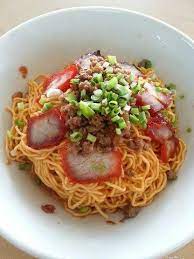 Then add in a pinch of salt and pepper. Kuching S Kolo Mee Noddle Recipes Food Dishes Asian Cooking