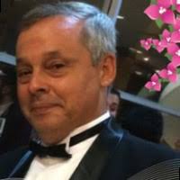 500+ "Polit" profiles