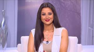 قدمت رضوى بعض البرامج التلفزيونية منها برنامج مخصص للسيارات على قناة المحور، وبرنامجا فنيا على قناة الحياة، وبرنامج أنا مصر في التلفزيون. Ø´Ø§ÙØ¯ Ø±Ø¶ÙÙ Ø§ÙØ´Ø±Ø¨ÙÙÙ Ø¨ÙÙØ§Ø¨Ø³ ÙØ±Ø¹ÙÙÙØ© Ø§ÙØ¬ÙØ§Ù ÙØª