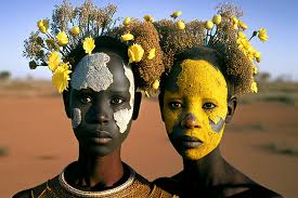 Earth and body, one. Gaze and infinite, one. Flowers are born, breath is  alive. All is dance, all is love. I am the Earth, the Earth is in me.