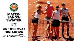 Jun 09, 2021 · roland garros the rally: Mattek Sands Swiatek Vs Krejcikova Siniakova 2021 Roland Garros Women S Double Final Eurosport Youtube