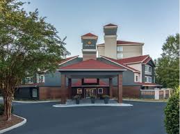 The miami airport north la quinta inn offers a transfer service to the miami international airport, located 5 miles away. La Quinta Inn Suites Atlanta Perimeter Medical Sandy Springs Ga 30328