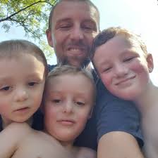 Show Me Your Boat Hull