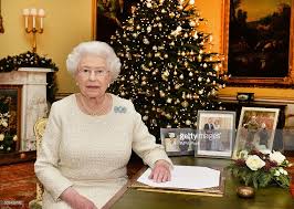 Queen Elizabeth Ii Sits At A Desk In The 18th Century Room At Queen Elizabeth Royal Family Christmas Elizabeth Ii