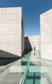 Magnifique Musee Au Portugal Par Le Studio Spaceworkers Journal Du Design En 2020 Architecture De Musee Architecture Historique Architecture Futuriste