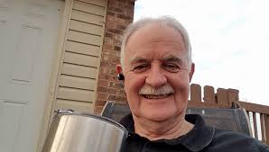 Glasses ready thanks to eye doctor