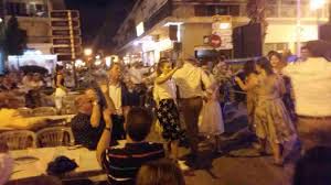Ένα πανάρχαιο έθιμο ξαναζεί κάθε χρόνο! Sto Panhgyri Twn Ag Petroy Kai Payloy Sta Spata