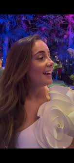 Hi everyone, Yes I'm back in this wonderful group of friends. I don't know  if I was missed though. It's good to be back doing what I love and that is  creating