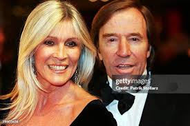 17,223 Elvira Photos & High Res Pictures