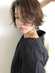 ロングヘアの人が挑戦しやすい ショートヘア は おすすめの髪型5つ 4meee 2021 ショートのヘアスタイル 髪型 ショートヘア