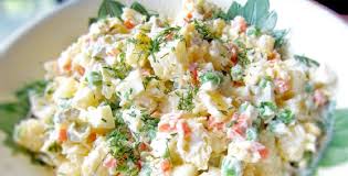 Olivier Oder Russischer Salat Lecker Und Kraftig Rezept Russischer Salat Salat Amerikanischer Kartoffelsalat
