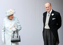 Elizabeth alexandra mary), nasceu em londres em 21 de em 1947, ela se casou com o príncipe philip, duque de edimburgo, com quem teve quatro filhos. Rainha Elizabeth E Principe Philip Completam 72 Anos De Casados