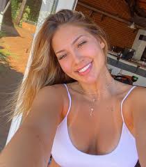 She currently resides in portugal. Fofoquei On Twitter Ze Felipe E Virginia Fonseca Estao Se Conhecendo Melhor Segundo Assessoria