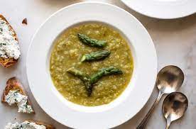 Video Asparagus Soup With Ricotta Crostini Asparagus Soup Ricotta Crostini Nyt Cooking