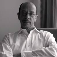 Miguel Huezo Mixco: «René Rodas y la búsqueda del Paraíso» (crítica)