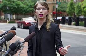 Former us intelligence analyst chelsea manning has been jailed for refusing to testify before an investigation into wikileaks. Chelsea Manning Bio Wiki Net Worth Dating Boyfriend Age