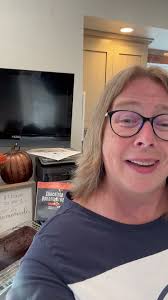 Deena Perry's Instagram, Twitter & Facebook