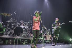 They are also currently signed to one ok rock official accounts: Photo Review One Ok Rock Entertain Sold Out Utrecht Crowd Strife Magazine