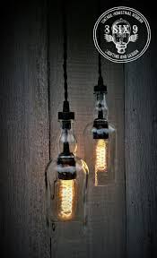 Lampen Aus Flaschen Lampen Aus Flaschen Fur Die Mobel In Ihrem Haus Die Technik Ist Zu Entdecken Das Lampe Aus Flaschen Lampen Kronleuchter Selbst Bauen