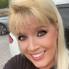 Peggy Haley's Instagram, Twitter & Facebook