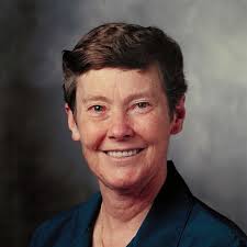 Helen Rhoda Arnold Quinn nacida el 19 Mayo de 1943 en Melbourne. Física de  partículas y profesora de universidad. Creció en A