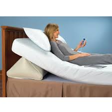 The Remote Controlled Adjustable Incline Mattress Wedge Hammacher Schlemmer A Lot Cheaper Than A Tempurpedic Mattress Wedge Bed Wedge My Home Design