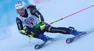 MARTA BASSINO SUONA LA SESTA AL SESTRIERE. BRIGNONE QUARTA, ZENERE 11/A - FISI | Federazione Italiana Sport Invernali