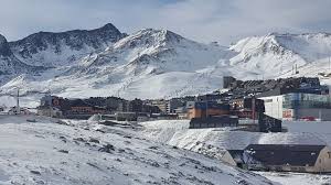 Pasdelacasa.com, pas de la casa, andorra. Le Mouvement Des Gilets Jaunes Fait Souffrir Les Commercants Du Pas De La Case En Andorre