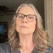 Is the bell still in the library NW of Park Row and Bowen in Arlington, TX?