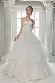 For australia, the ee20 diesel engine was first offered in the subaru br outback in 2009 and subsequently powered the subaru sh forester, sj forester and bs outback. Wedding Dress Hochzeitskleid Brautkleid Carmen Hochzeitskleider Hochzeit Mit Liebe Handgemacht In Stuttgart De Hochzeitskleid Ballkleid Hochzeit Kleider
